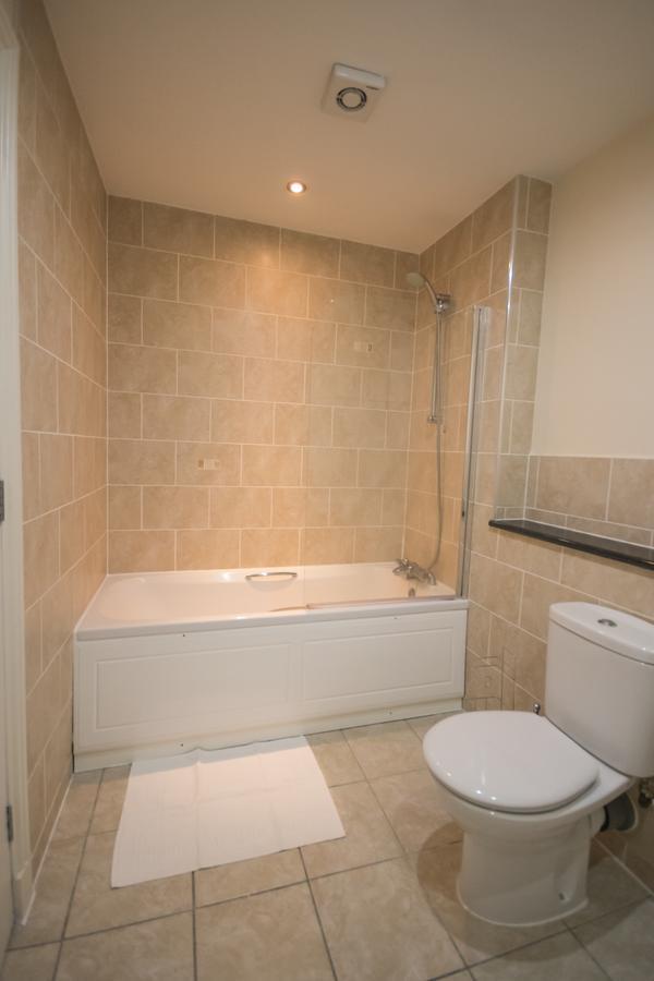 Crown Luxury Serviced Apartment อินเวอร์เนส ภายนอก รูปภาพ